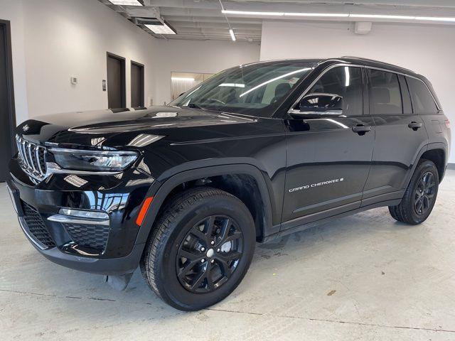 used 2023 Jeep Grand Cherokee car, priced at $30,500