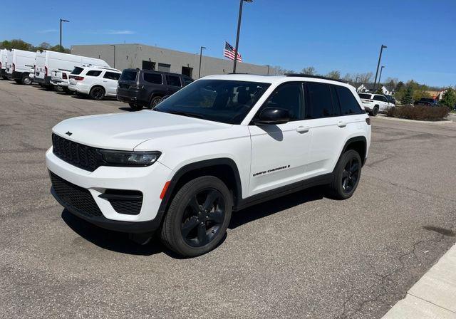 used 2024 Jeep Grand Cherokee car, priced at $30,850