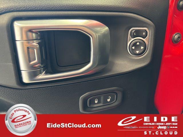 new 2026 Jeep Wrangler car, priced at $48,513