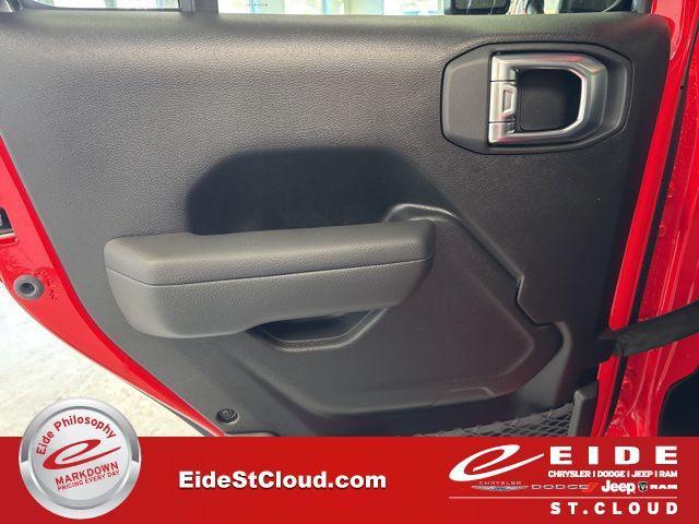 new 2026 Jeep Wrangler car, priced at $48,513