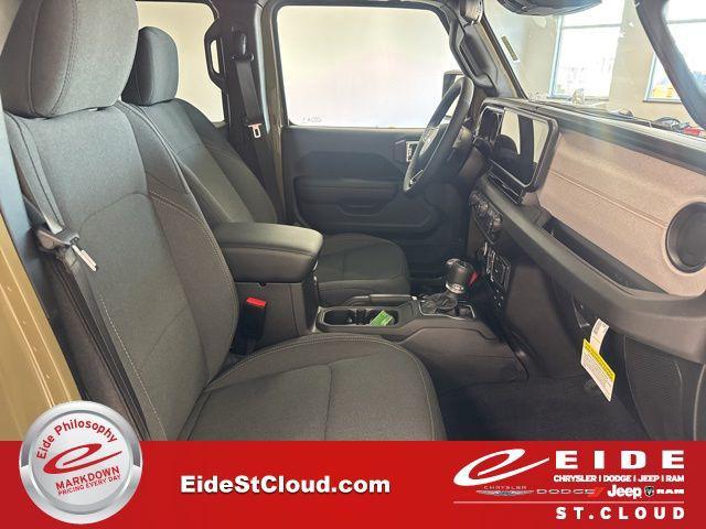 new 2026 Jeep Gladiator car, priced at $45,070