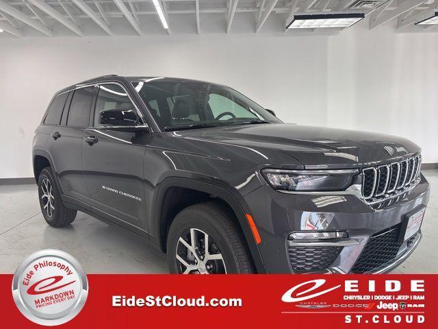 new 2025 Jeep Grand Cherokee car, priced at $38,915