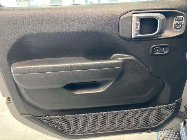 used 2022 Jeep Wrangler Unlimited car, priced at $28,000