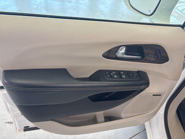 used 2021 Chrysler Pacifica car, priced at $30,350