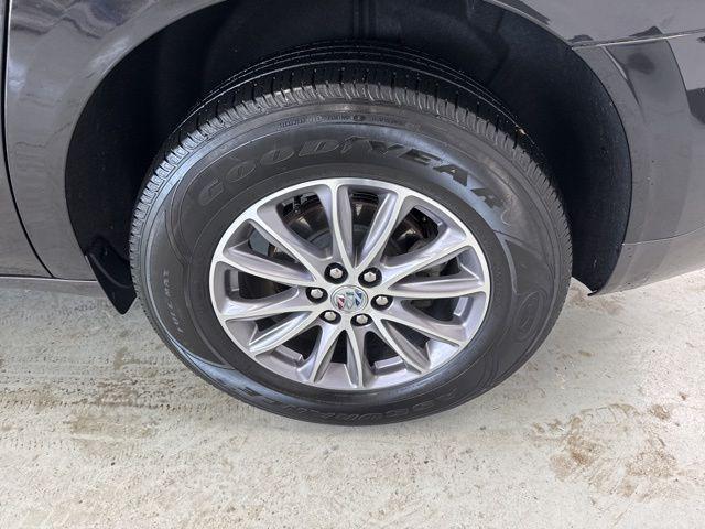 used 2023 Buick Enclave car, priced at $29,000