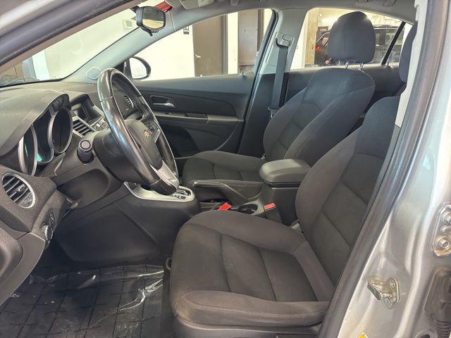 used 2014 Chevrolet Cruze car, priced at $5,500