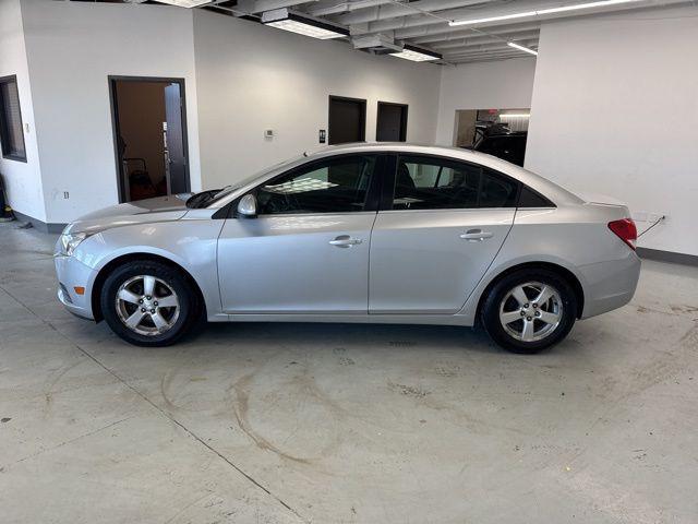 used 2014 Chevrolet Cruze car, priced at $5,500