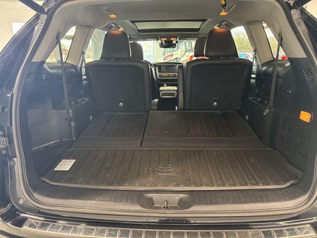 used 2019 Toyota Highlander Hybrid car, priced at $24,850