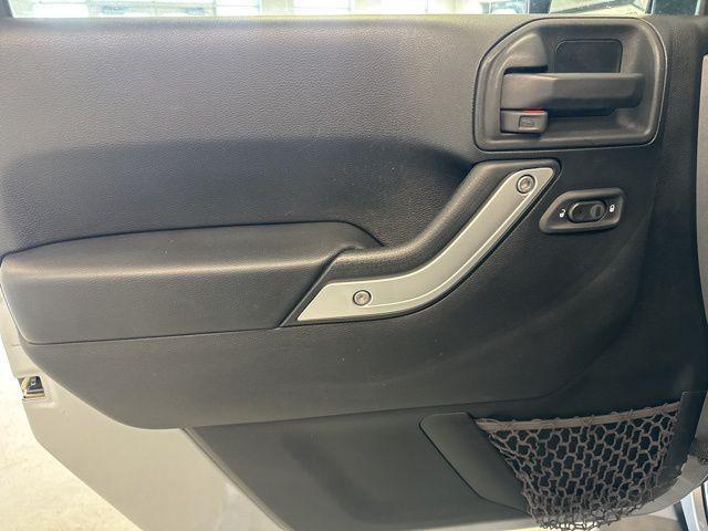 used 2015 Jeep Wrangler Unlimited car, priced at $21,500