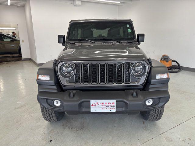 new 2026 Jeep Wrangler car, priced at $47,067