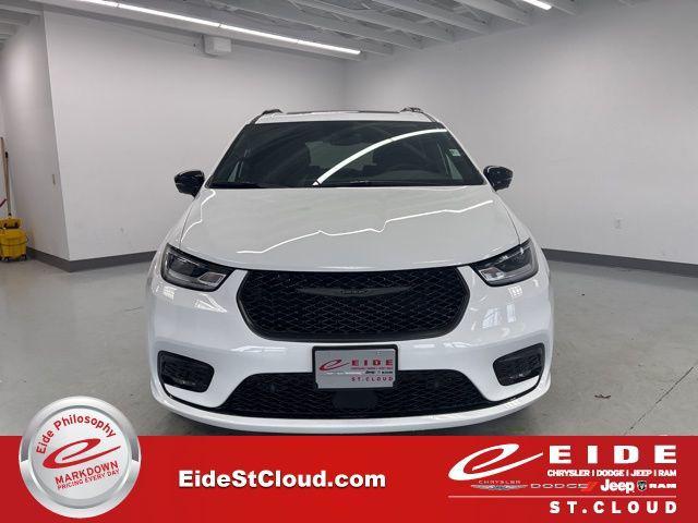 new 2026 Chrysler Pacifica car, priced at $50,223