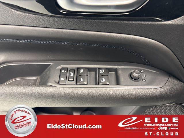 new 2026 Jeep Compass car, priced at $30,773