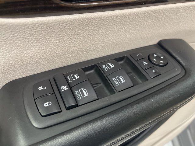used 2021 Chrysler Pacifica car, priced at $29,350
