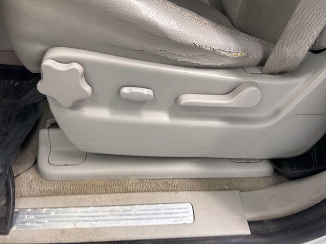 used 2008 Chevrolet Suburban car, priced at $5,350