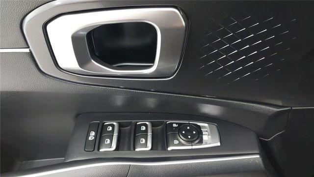 used 2024 Kia Sorento car, priced at $25,000