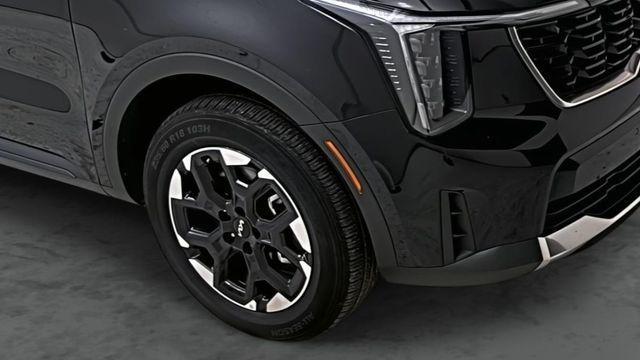used 2024 Kia Sorento car, priced at $25,000