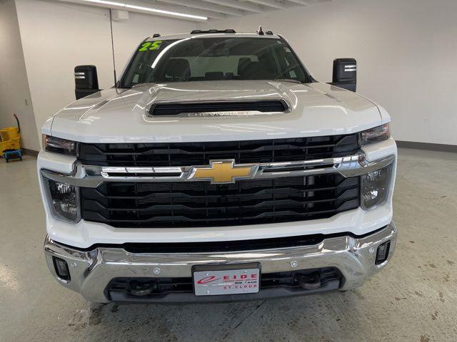 used 2025 Chevrolet Silverado 3500 car, priced at $54,000