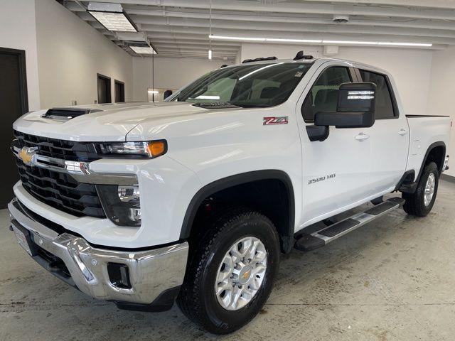 used 2025 Chevrolet Silverado 3500 car, priced at $54,000
