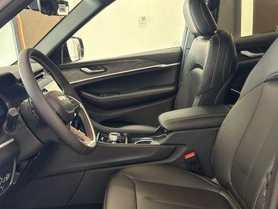 new 2026 Jeep Grand Cherokee car, priced at $40,781