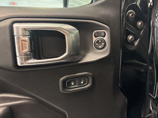 new 2026 Jeep Wrangler car, priced at $46,076