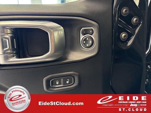 new 2026 Jeep Gladiator car, priced at $50,321