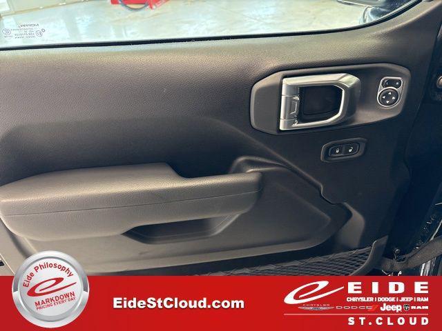 new 2026 Jeep Gladiator car, priced at $50,321