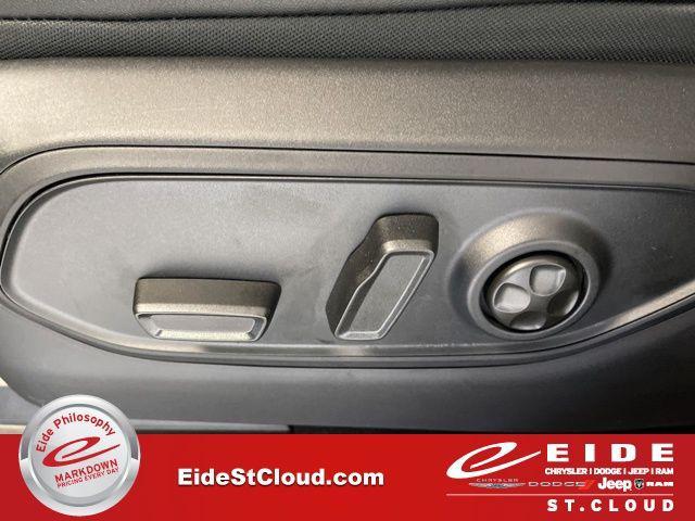 new 2026 Jeep Grand Cherokee L car, priced at $54,943