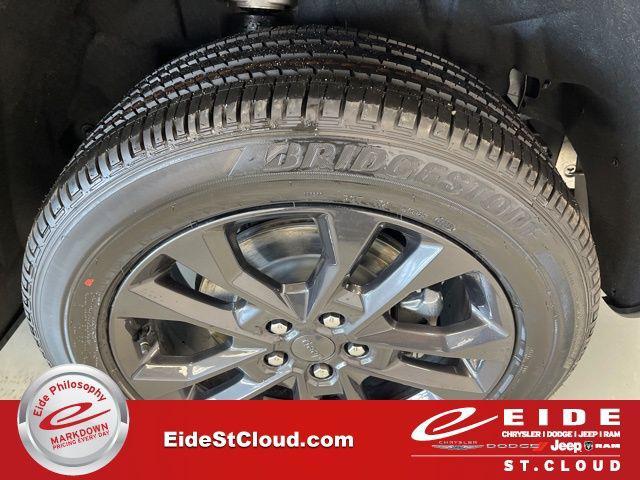 new 2026 Jeep Grand Cherokee L car, priced at $54,943