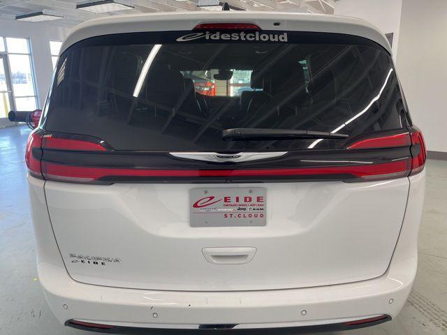 used 2025 Chrysler Pacifica car, priced at $29,500