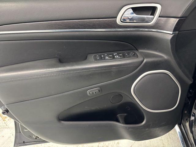 used 2014 Jeep Grand Cherokee car, priced at $14,000