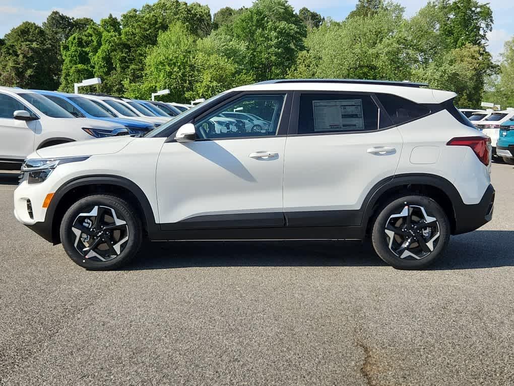 new 2025 Kia Seltos car, priced at $28,670