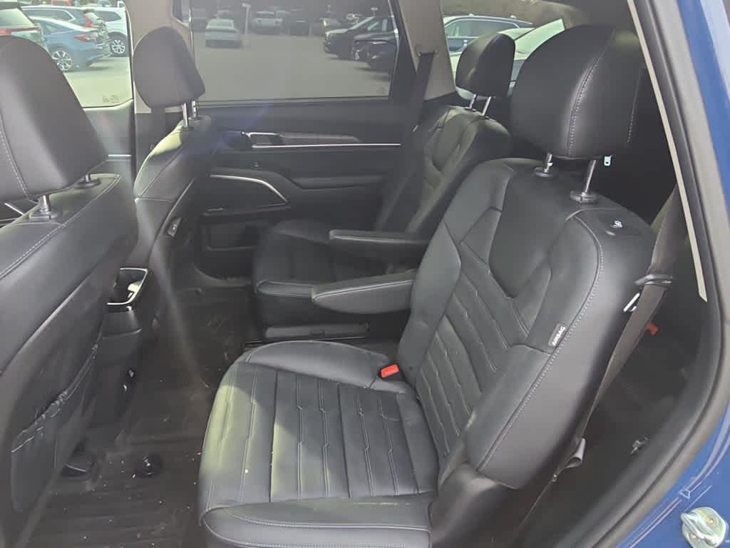 used 2023 Kia Telluride car, priced at $34,734