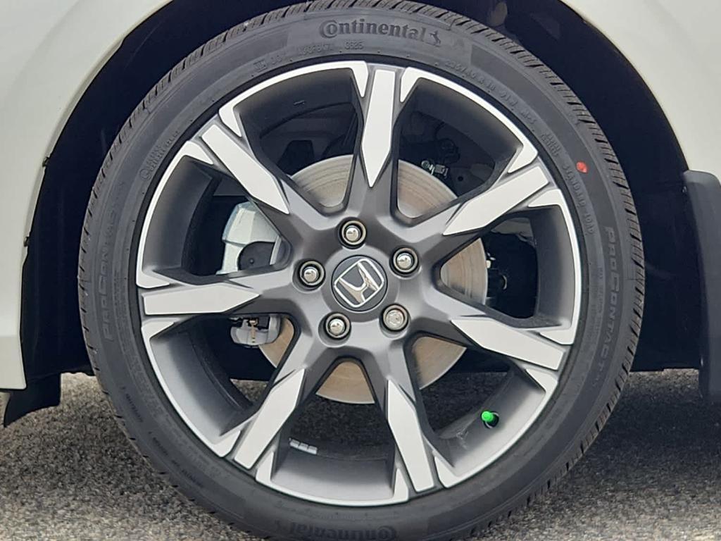 new 2026 Honda Civic Hybrid car, priced at $33,945