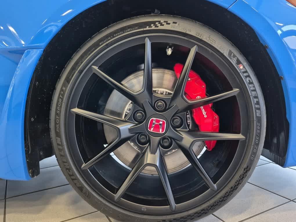 new 2025 Honda Civic Type R car, priced at $47,545