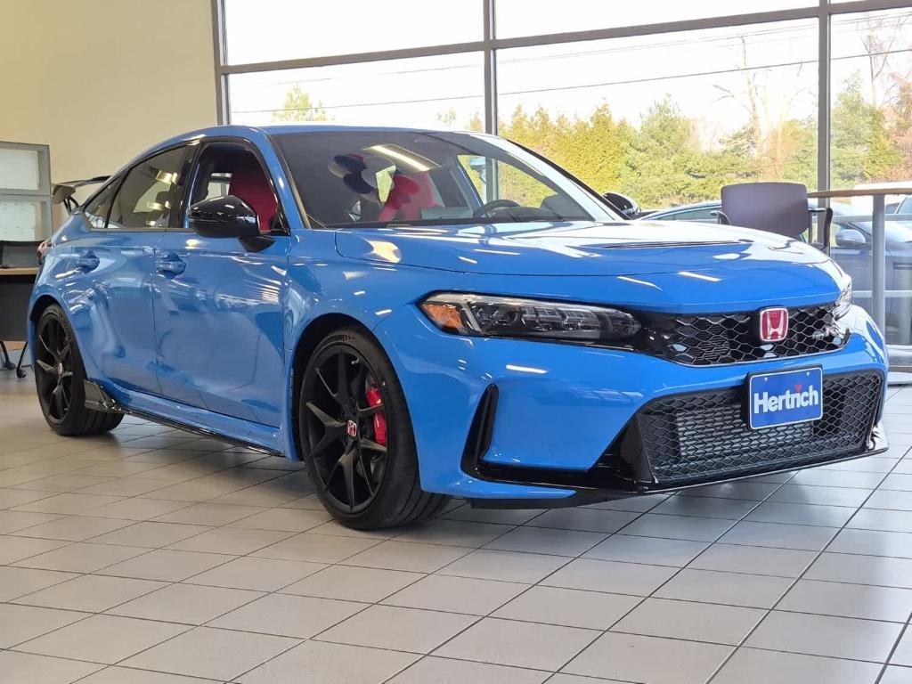 new 2025 Honda Civic Type R car, priced at $47,545