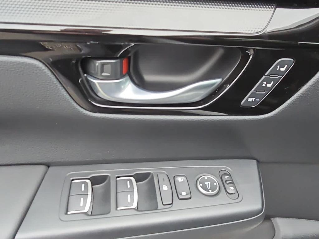 used 2023 Honda CR-V Hybrid car, priced at $33,296