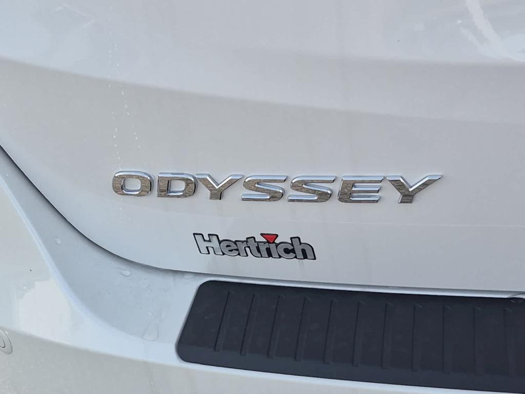 new 2026 Honda Odyssey car, priced at $49,445