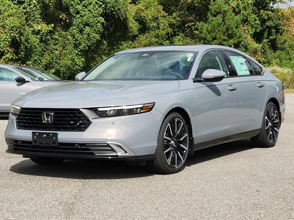 new 2025 Honda Accord Hybrid car, priced at $40,950