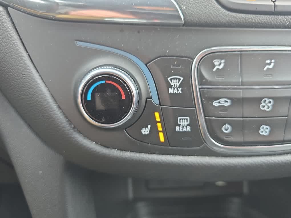 used 2023 Chevrolet Equinox car, priced at $23,478