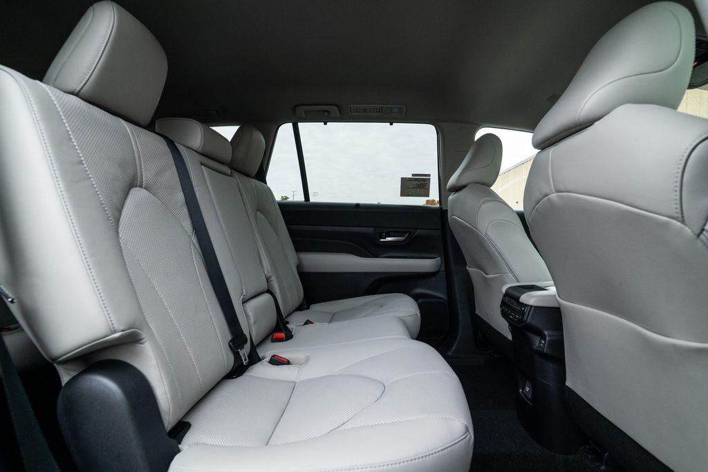 new 2026 Toyota Grand Highlander car, priced at $53,177