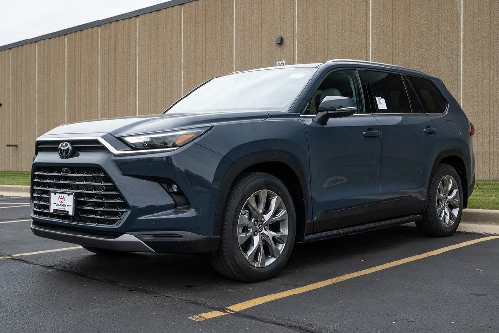 new 2026 Toyota Grand Highlander car, priced at $53,177