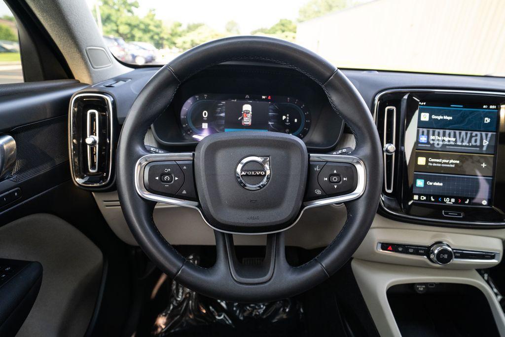 used 2023 Volvo XC40 car, priced at $22,777