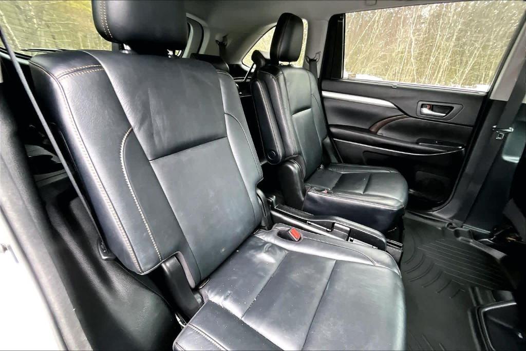 used 2017 Toyota Highlander car, priced at $18,632