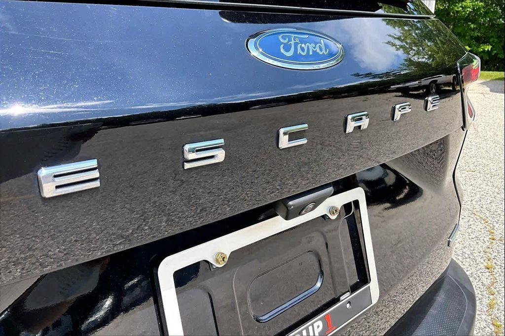 used 2020 Ford Escape car, priced at $18,301