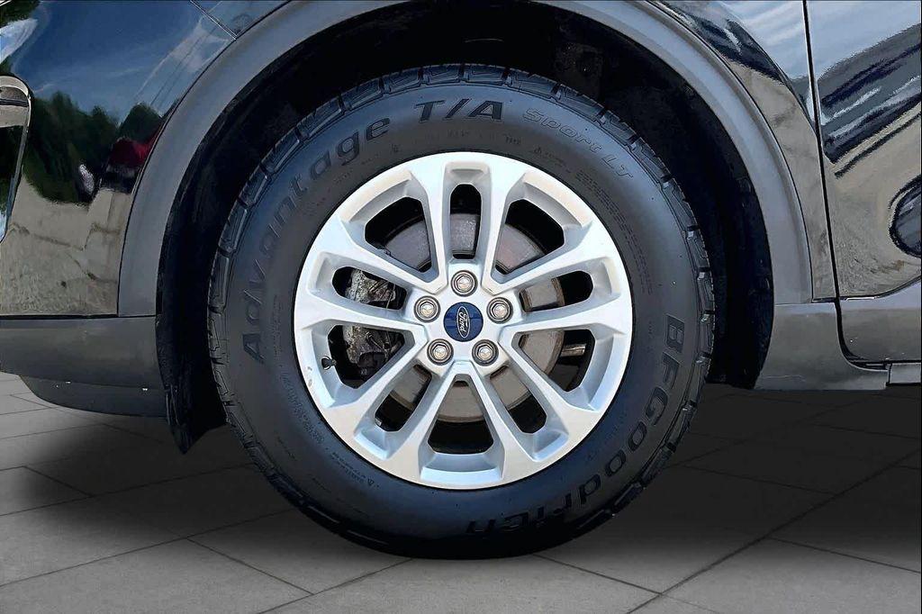used 2020 Ford Escape car, priced at $18,301
