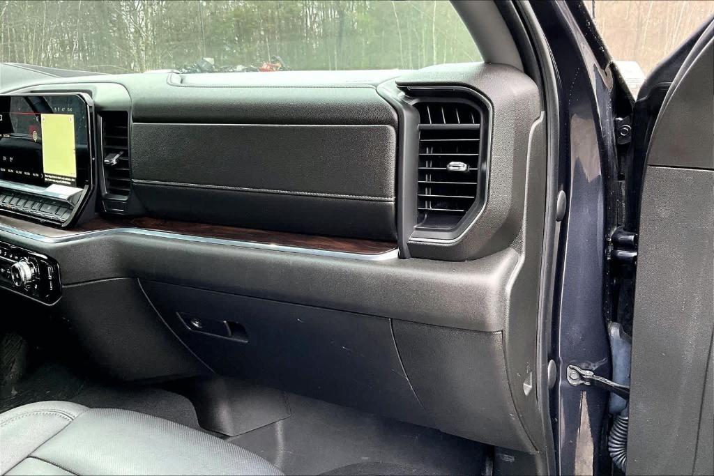 used 2024 GMC Sierra 1500 car, priced at $39,045