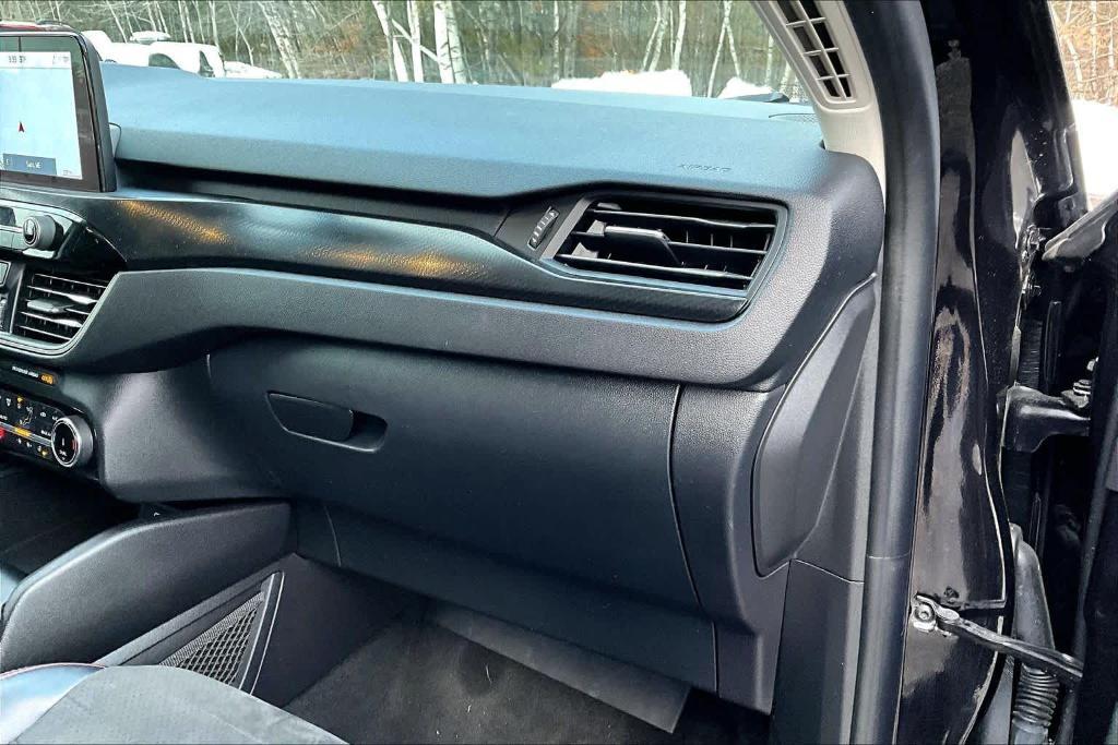 used 2022 Ford Escape car, priced at $19,403