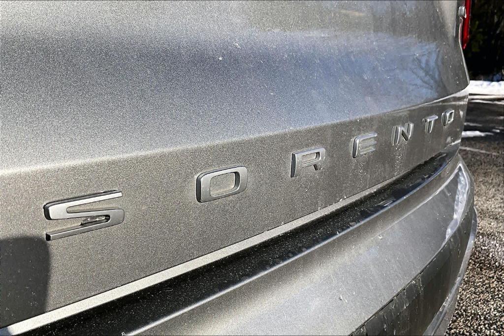 used 2022 Kia Sorento Plug-In Hybrid car, priced at $24,695