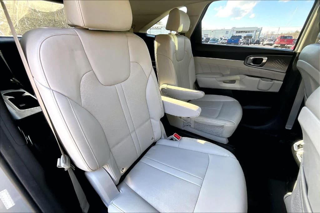 used 2022 Kia Sorento Plug-In Hybrid car, priced at $24,695