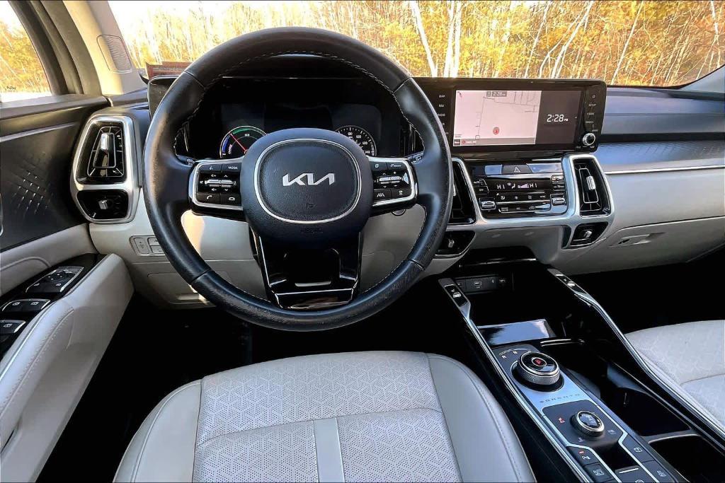 used 2022 Kia Sorento Plug-In Hybrid car, priced at $24,695